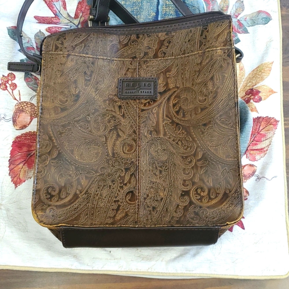 RELIC PURSE